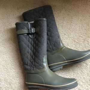 Womens rain boots